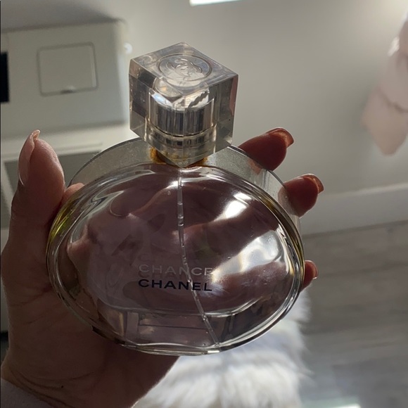 Empty bottle of Chanel perfume - Picture 3 of 4